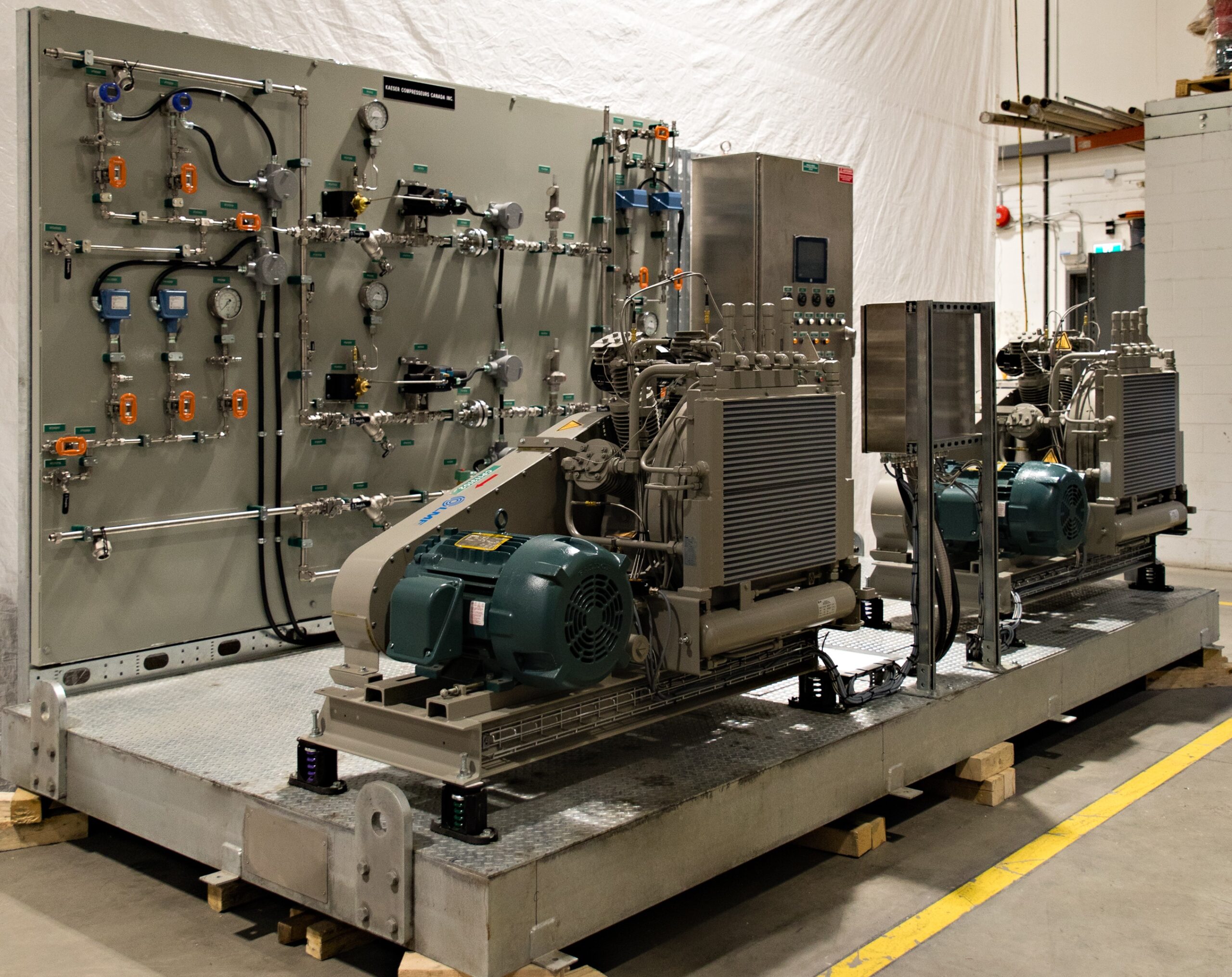 Air Compressor for Power Dam with two Engines